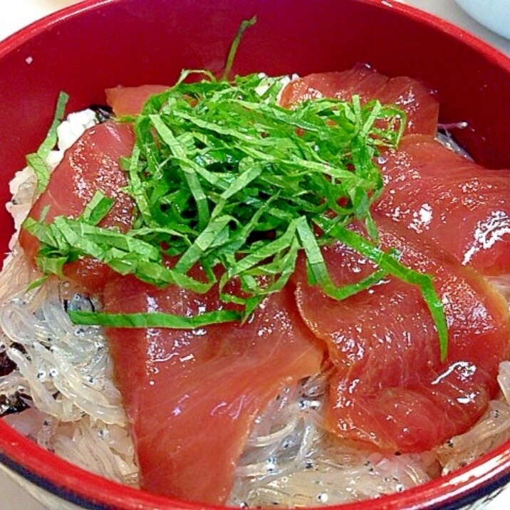 マグロとしらうおの☆海鮮づけ丼